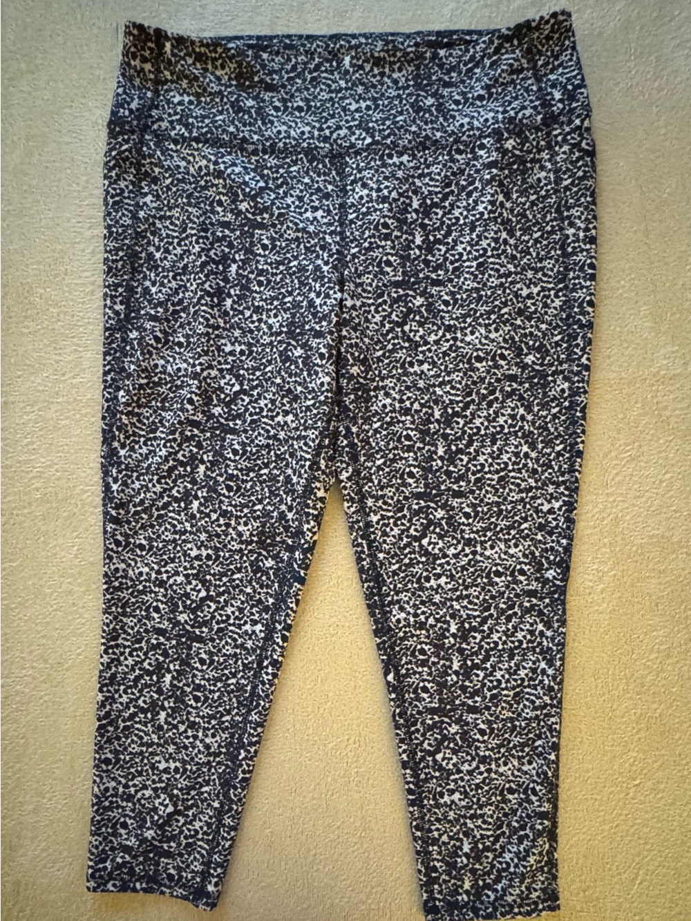 DSG Black & White Printed Pull-On Leggings